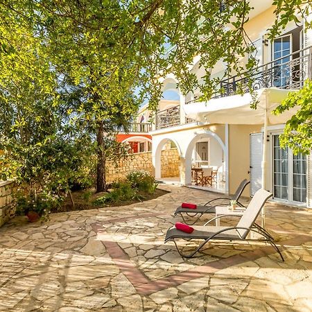 Valeroso Apartment Xirokastellon Luaran gambar